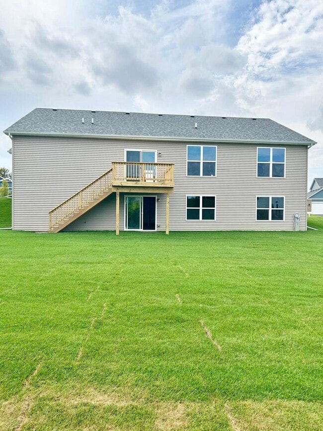 Building Photo - 2310 Truman Trail