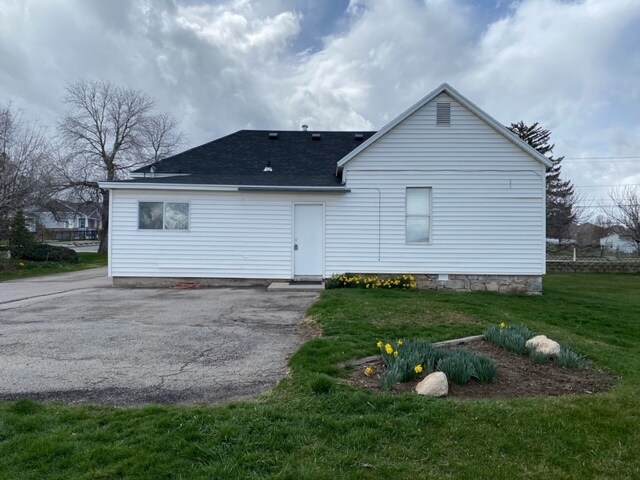 Building Photo - 10087 S Temple Dr