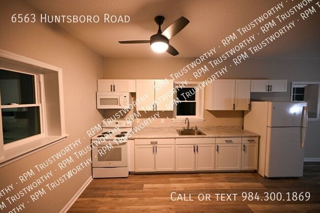 Building Photo - 6563 Huntsboro Rd