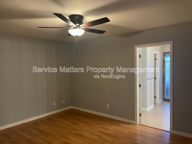 Building Photo - 5067 Serry Ln