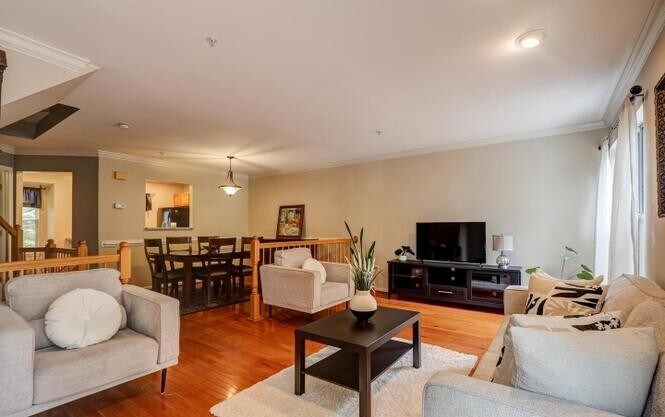 Building Photo - 20541 Golf Course Dr