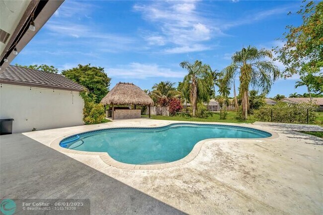 Building Photo - 6401 Crossbow Ct