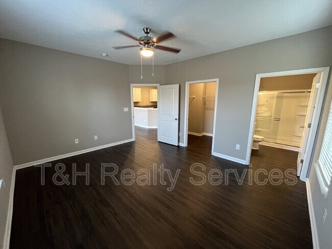 Building Photo - 5642 Brownstone Dr