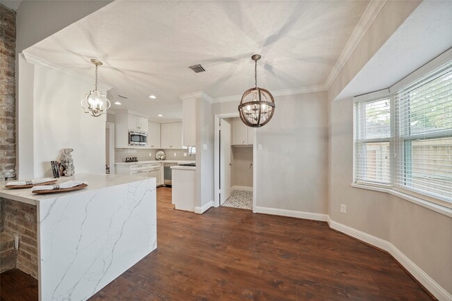 Building Photo - 12866 Westmere Dr