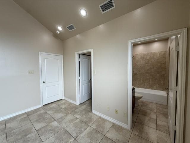 Building Photo - 710 Alta Vista Dr