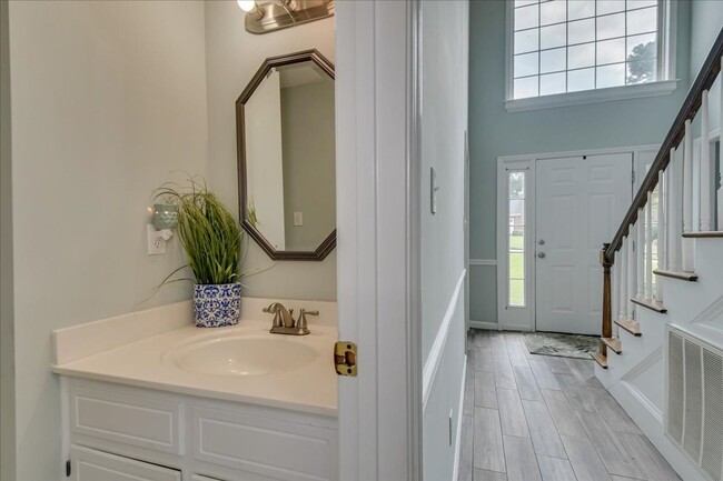 Building Photo - 787 Springbrook Cir