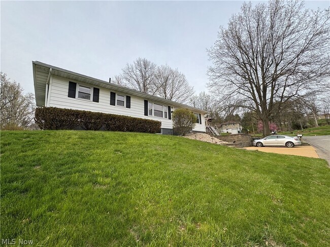 Building Photo - 109 Carroll Dr