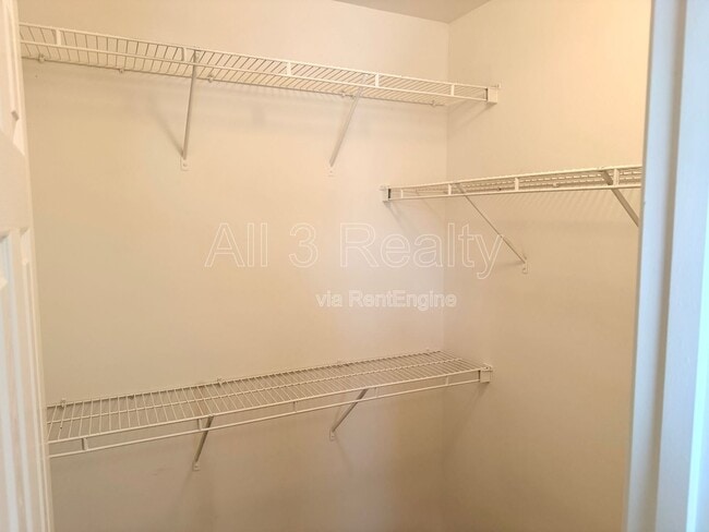 Building Photo - 837 Crestwell Cir