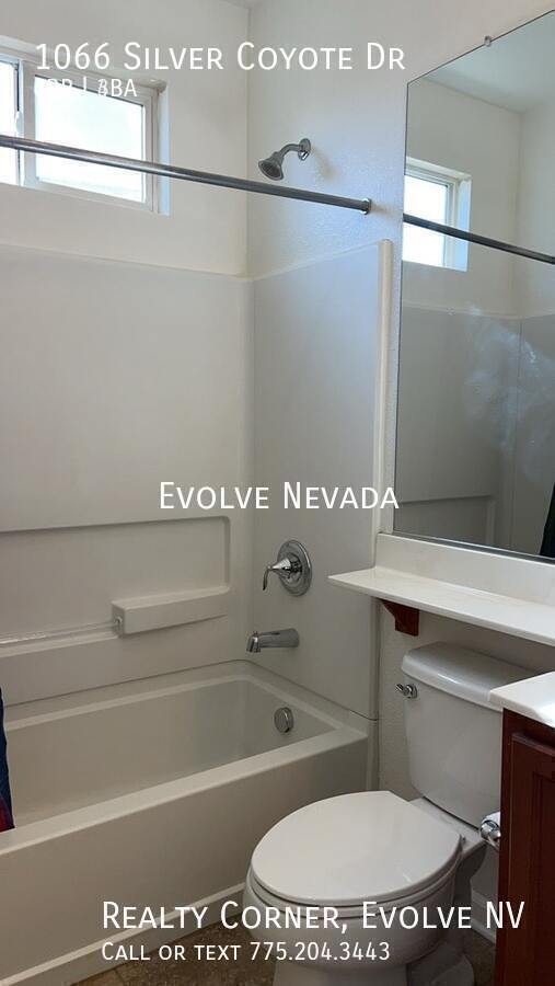 Building Photo - 1066 Silver Coyote Dr