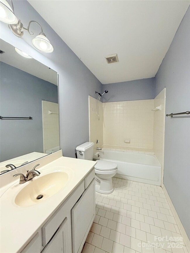 Building Photo - 6924 Long Needles Dr