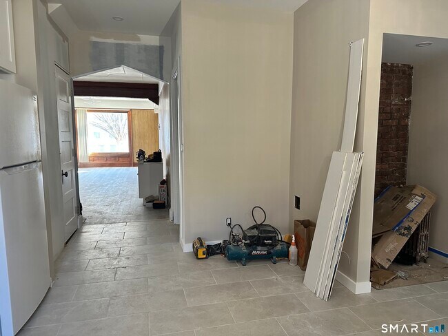 Building Photo - 1537 Chapel St