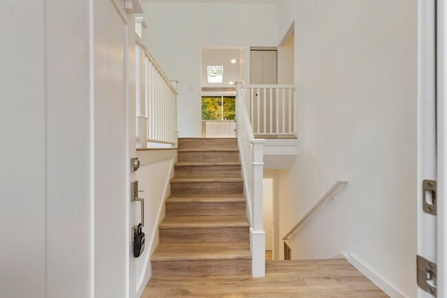 Building Photo - Newly Renovated Bothell Home Sitting on 1 Acre of Land!