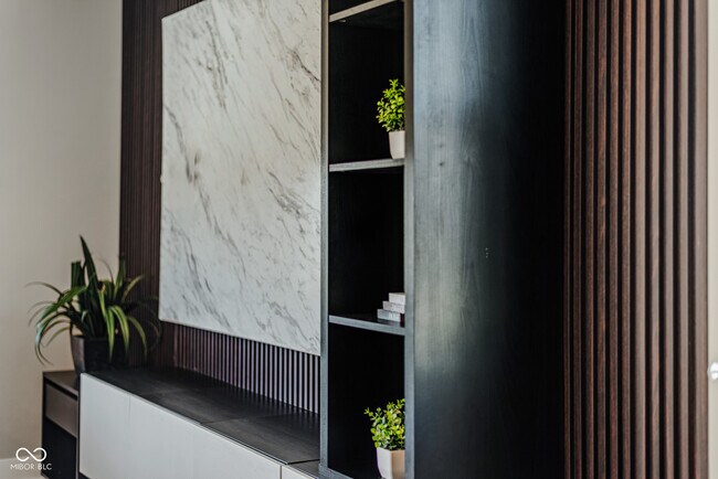 Building Photo - 144 Bluestem Ln