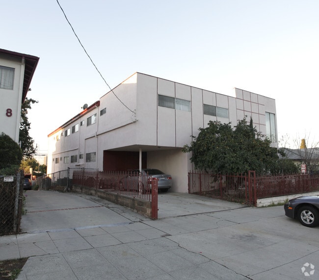 Primary Photo - 3522 Bellevue Ave