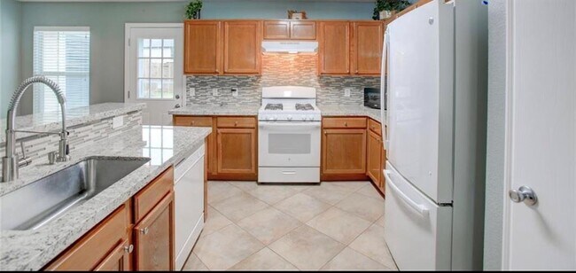 Building Photo - 16407 Grants Manor Ct