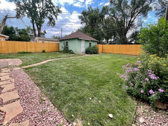 Building Photo - Beautiful historic 3BR/2BA Home