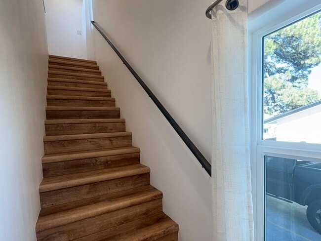 Building Photo - Gorgeous Flagstaff Rental Built In 2026