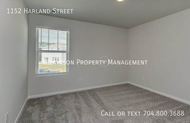 Building Photo - 1152 Harland St