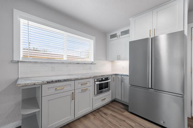 Building Photo - 703 Timberline Dr