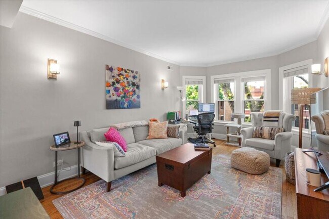 Primary Photo - 1 bedroom in Chicago IL 60640