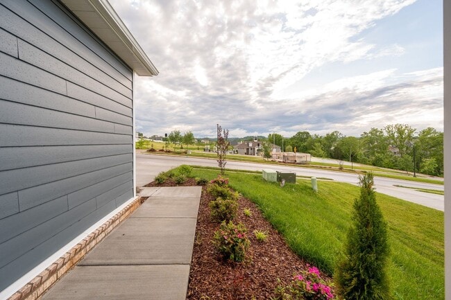 Building Photo - 3206 Hearth Hollow Rd