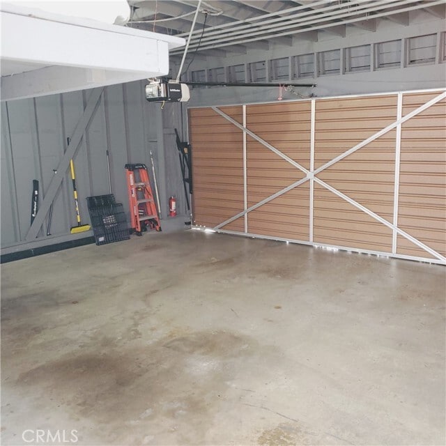 Building Photo - 28025 Ridgecove Ct N