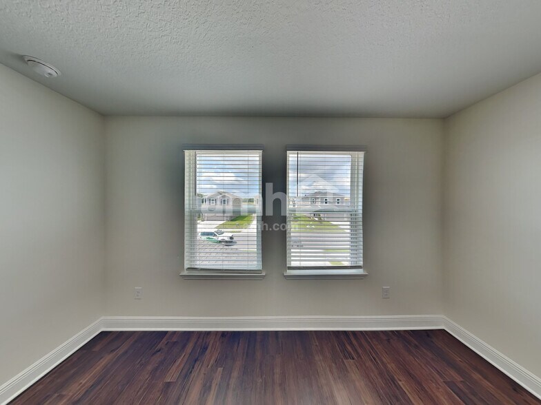 Building Photo - 14530 Cedar Mill Dr