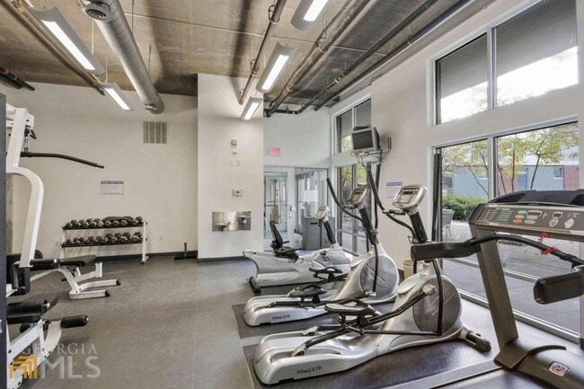 24/7 gym - 620 Glen Iris Dr NE