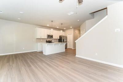 Building Photo - 774 Calvin Pk Dr