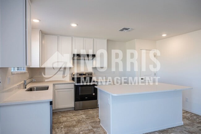 Building Photo - Beautiful Brand New Home
