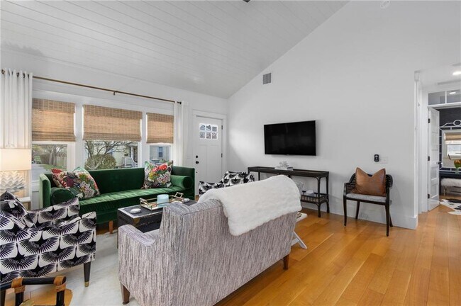 Building Photo - 11 Eustis Ave