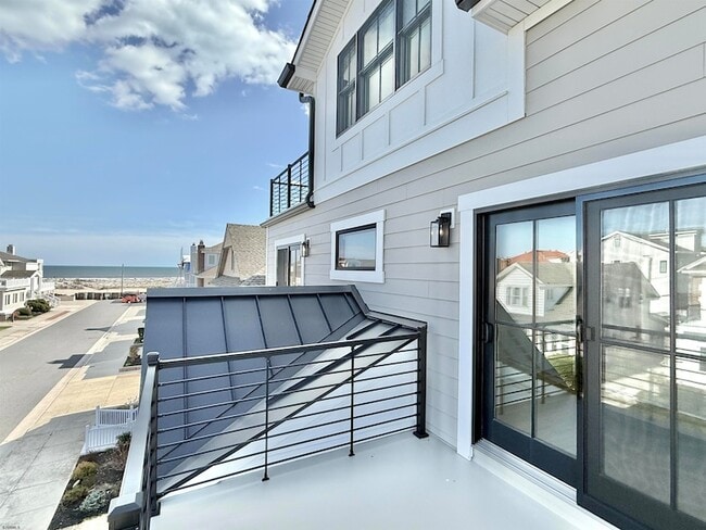 Building Photo - 100 S Frontenac Ave