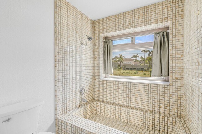 Building Photo - Encinitas Gem with Serene Backyard Pool - Available Dec. 1, 2025