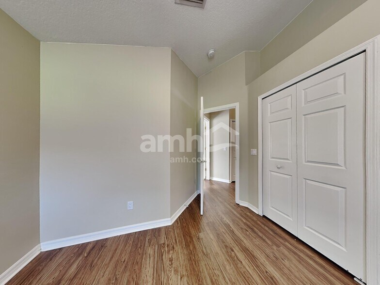 Building Photo - 15104 Shaw Rd