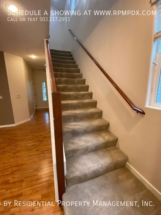 Building Photo - 2518 NW 1st Dr