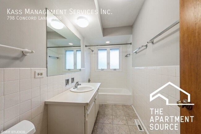 Building Photo - 798 Concord Ln