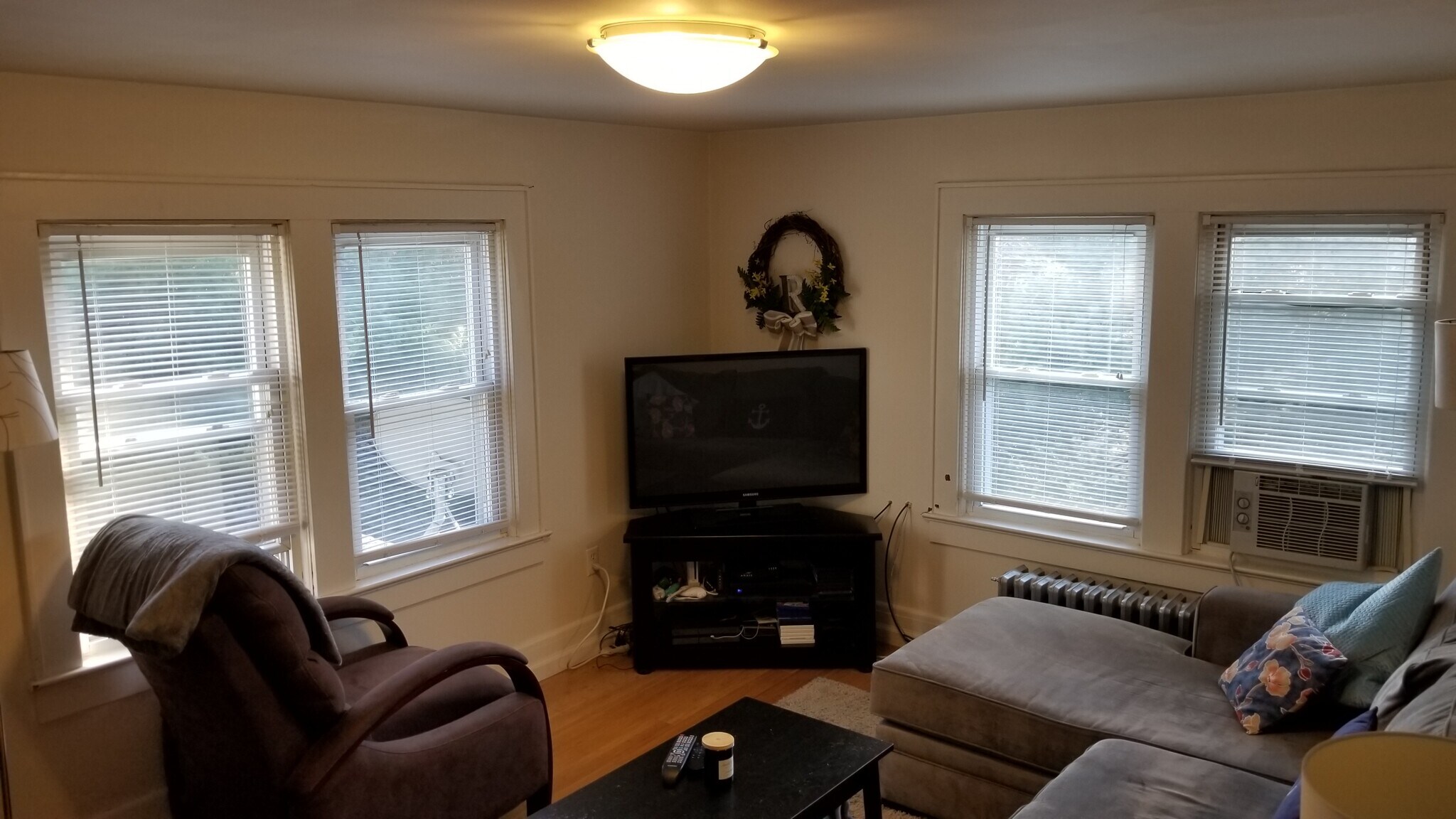 Building Photo - 61 Hillcrest Blvd