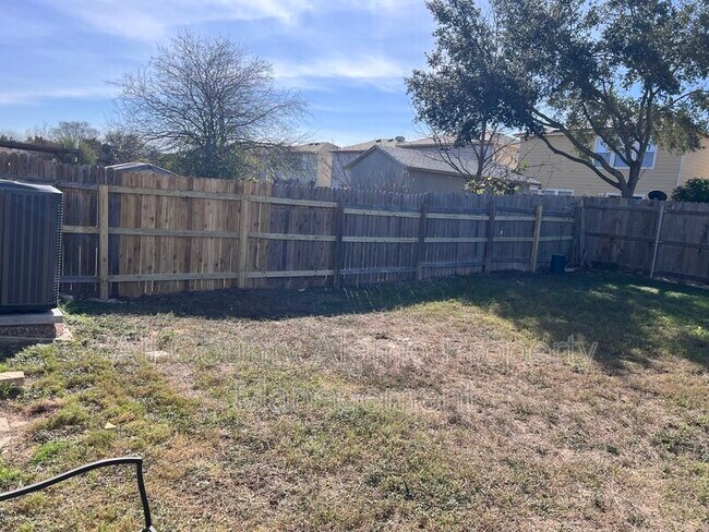 Building Photo - 7431 Cedar Farm