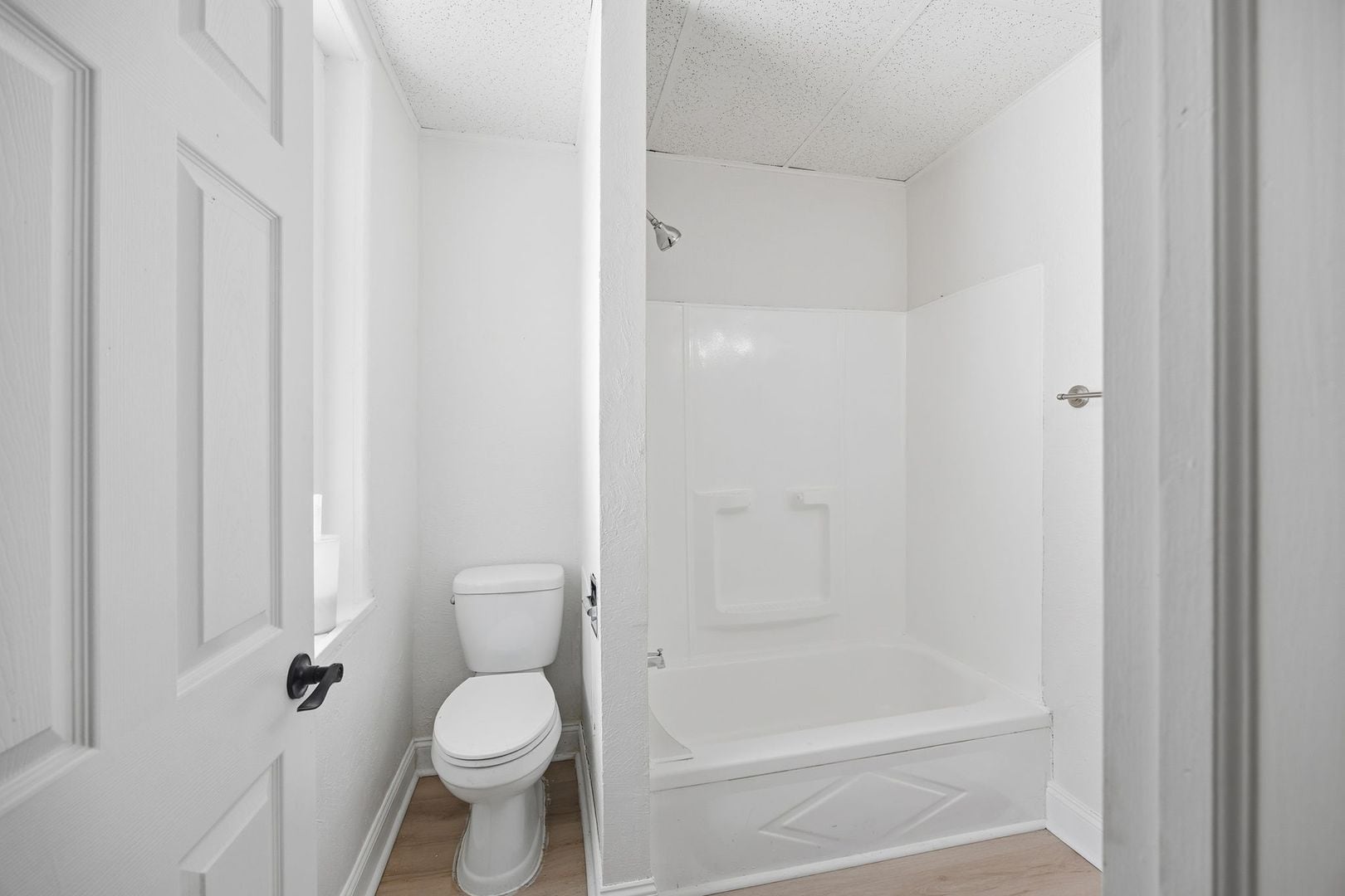 Building Photo - 141 Oneida St