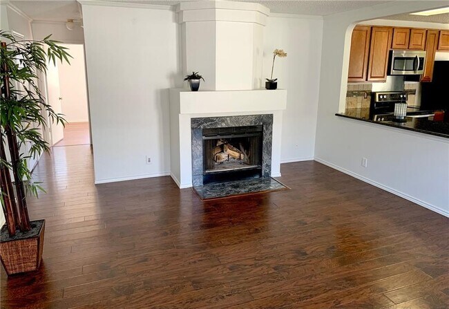 Building Photo - 2907 Donnell Dr