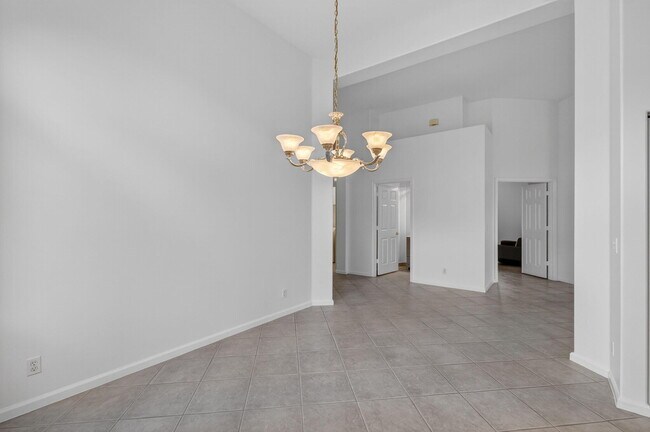 Building Photo - 7976 Monarch Ct