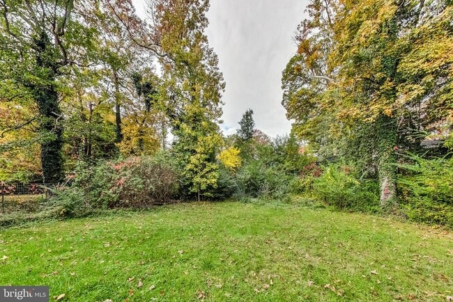 Building Photo - 412 Walnut Dr