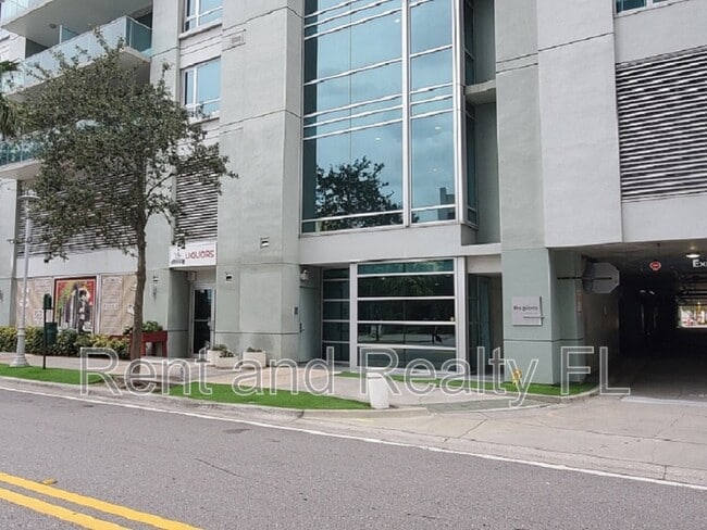 Building Photo - 111 N 12th St