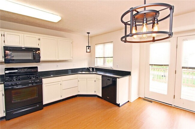 Building Photo - 8705 Lost Valley Dr