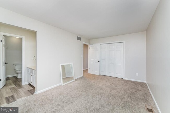 Building Photo - 825 Chesney Ln