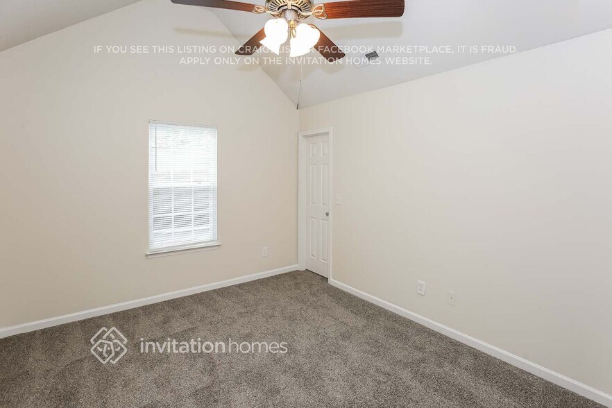Building Photo - 2013 Kingstree Dr