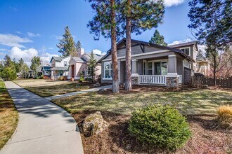 Building Photo - Westside Home Parks at Broken Top