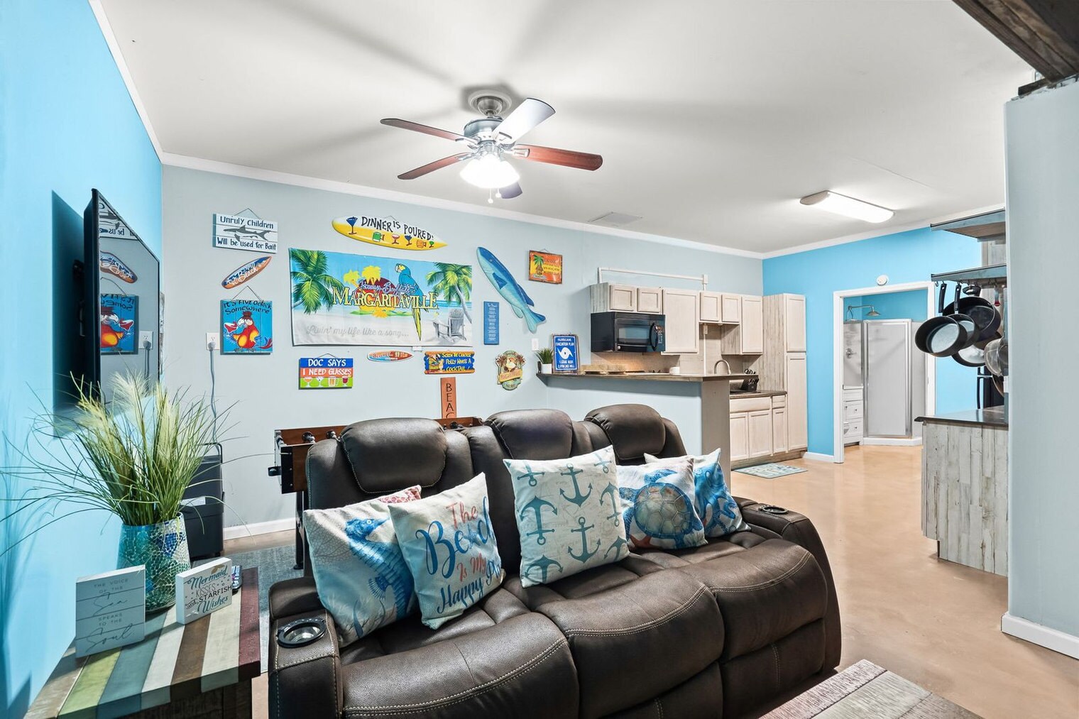 Building Photo - 306 Pine St S