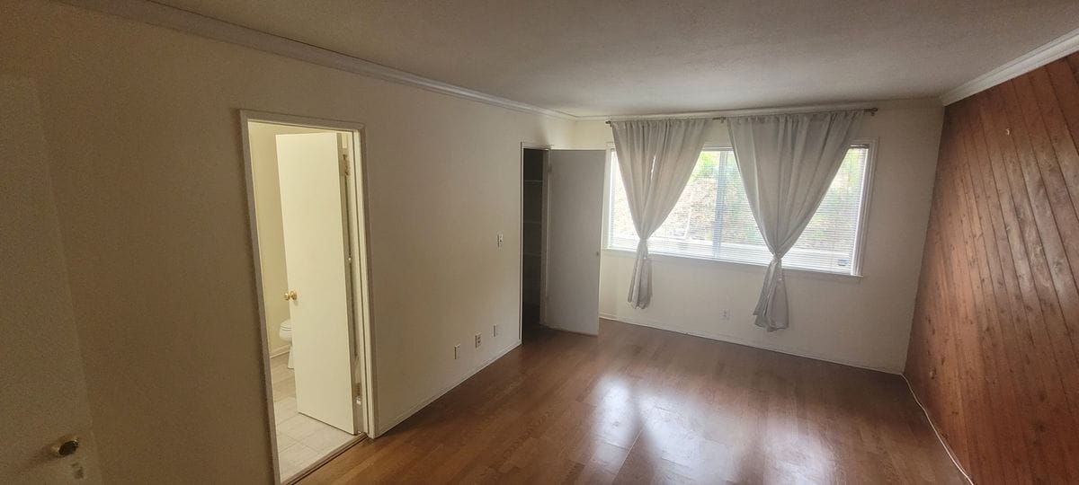 Building Photo - 893 Calle Pinata