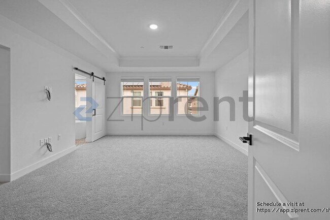 Building Photo - 365 Gold Coast Rd